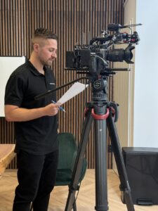 Bedrijfsvideo productie Estatec Makelaars Amsterdam Videobrouwerij BTS 9-2025-2025 Bedrijfsvideo productie Estatec Makelaars Amsterdam Videobrouwerij BTS 9-2025-2025