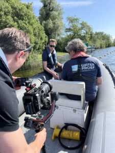 Behind the scenes Waterproef bedrijfsvideo 7 Behind the scenes van de bedrijfsvideo voor Stichting Waterproef, interview aan boord van de boot